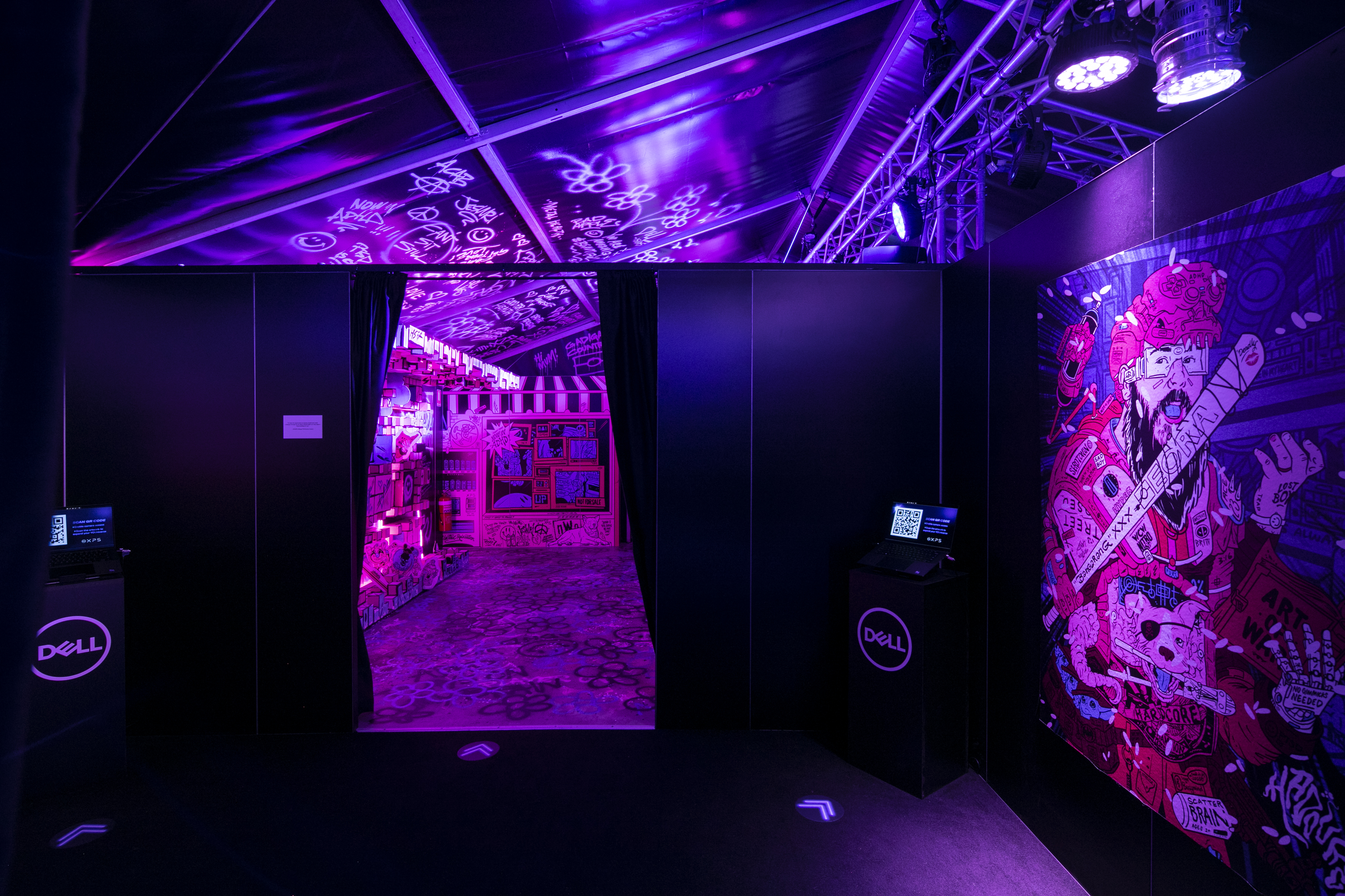 Inside Graffiti Hocker Marquee for Dell at Vivid